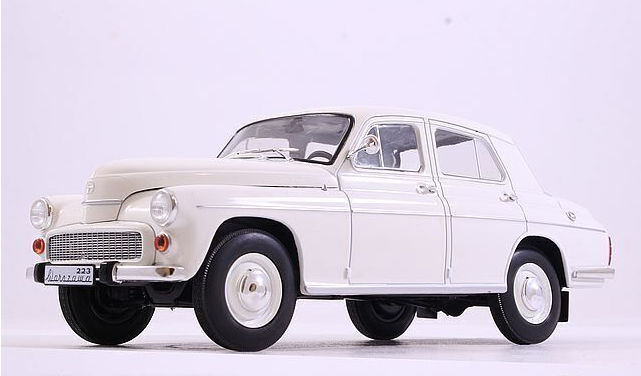 Легендарні Автомобілі №89 - Warszawa 223 | Модель колекційна 1:24 | Hachett