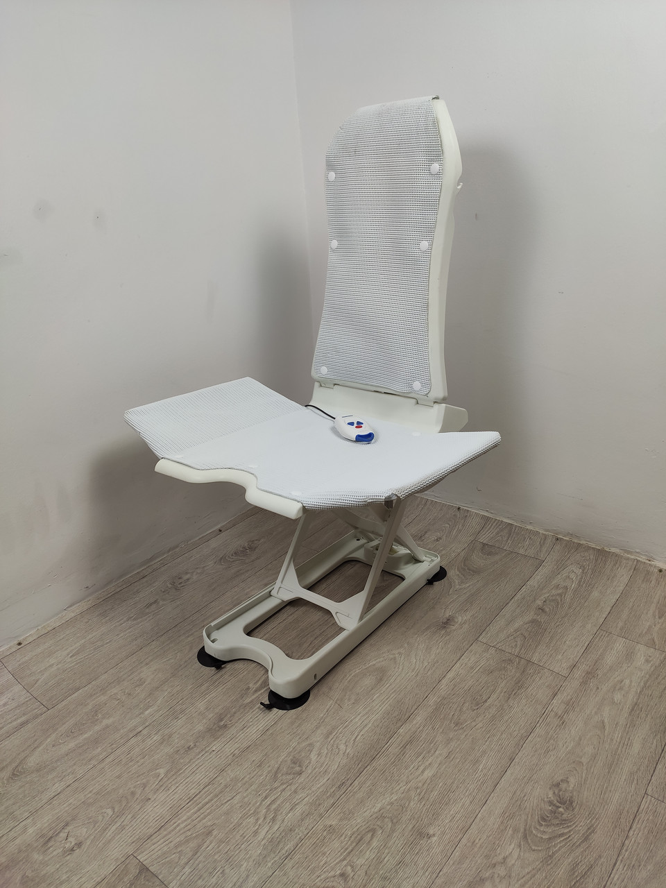 Підйомник для ванної Aquatec Kogia б/в