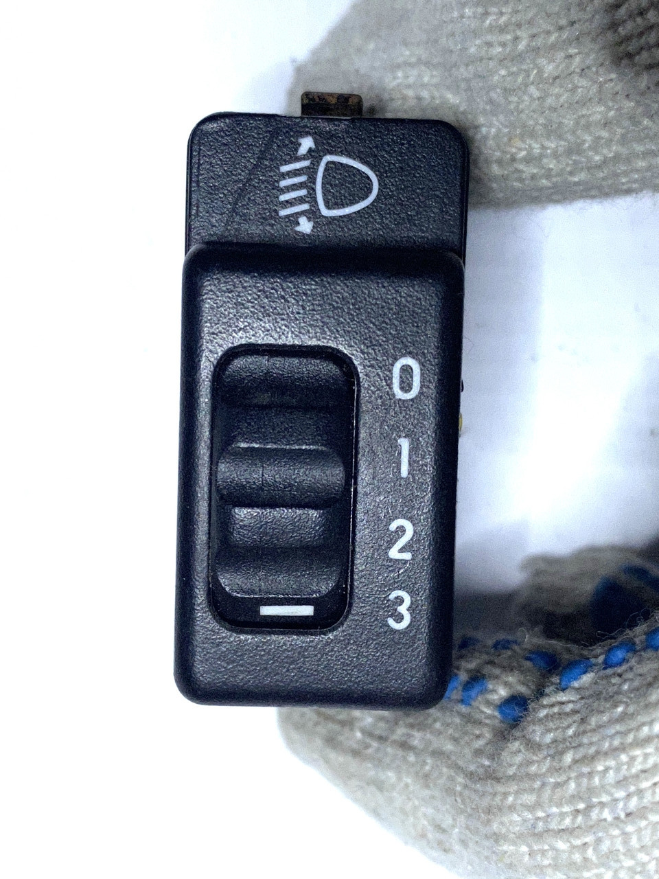 Кнопка коректора фар opel astra 90270574 / 90346276 / 90320611 / 90320617 / 90320618 / 90320619 / 005908, фото 1