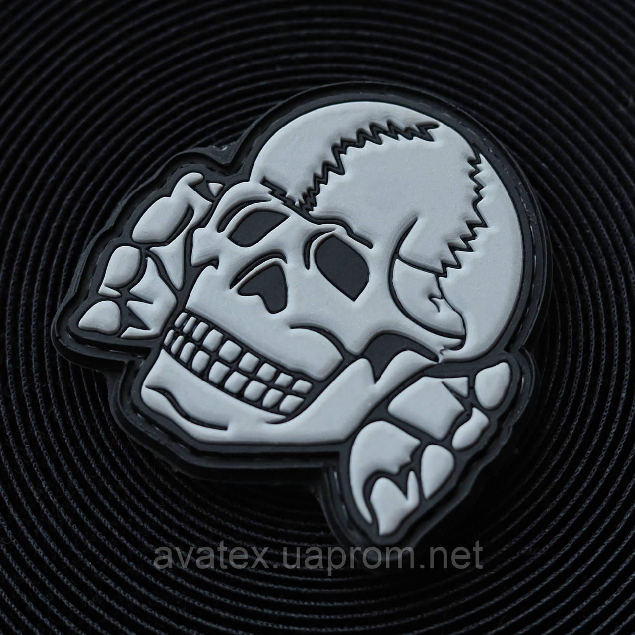 Шеврон Мертва голова Totenkopf сірий