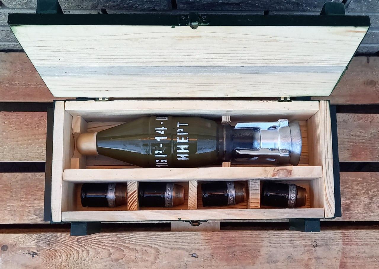 Набір Снаряд для алкоголю у дерев'яному ящику - Подарунок для військових, чоловіків, друзів, командирів - фото 2 - id-p1786062514