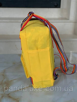 Рюкзак жіночий канкен Fjallraven Kanken Rainbow 16л жовтий з різнокольоровими (райдужними) ручками, фото 4
