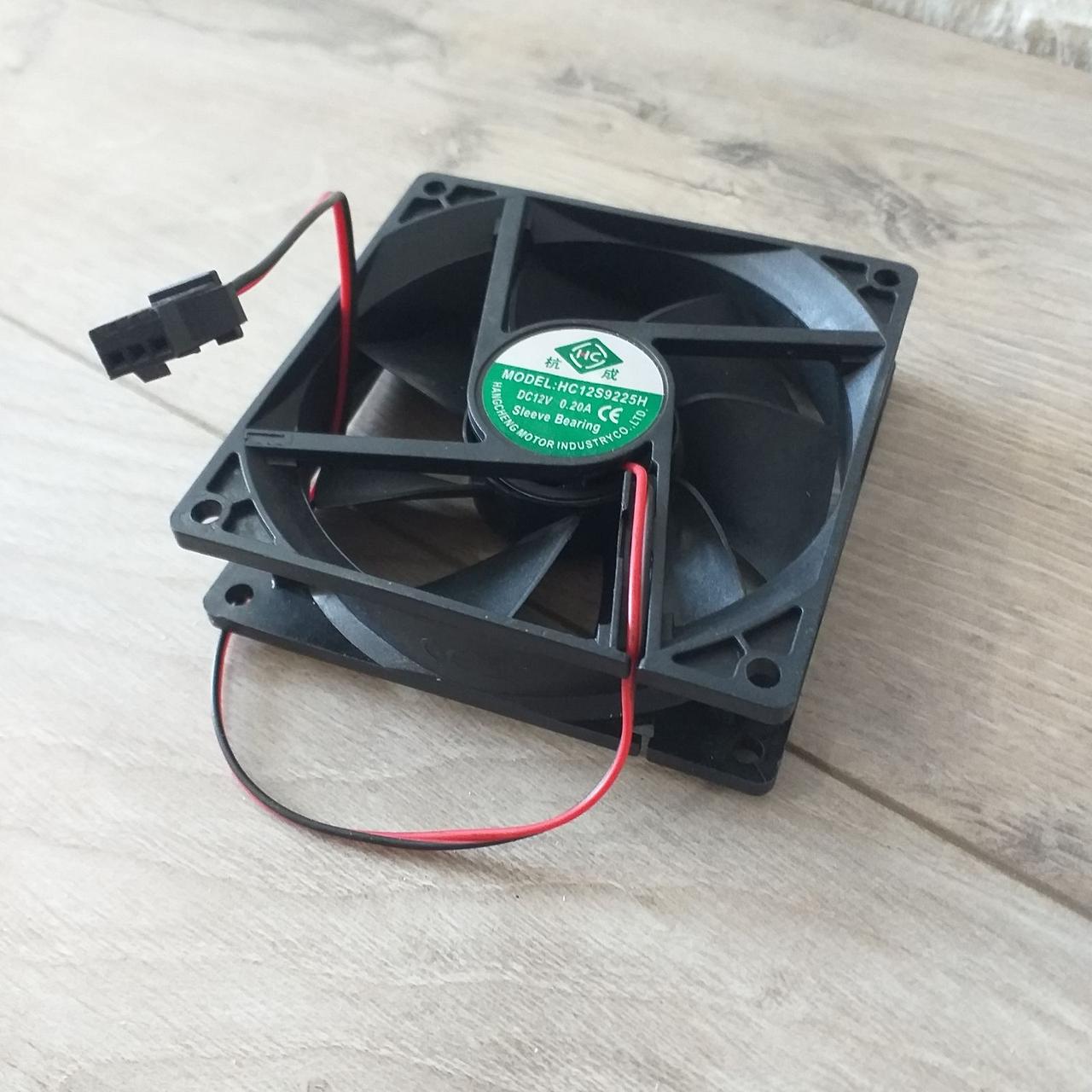 Кулер системи охолодження HC12S9225H DC 12 V 0.2 A 92*92*25 мм Вентилятор кулера Чорний (KG-6604)