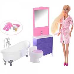 Лялька блондинка в халаті з ванною