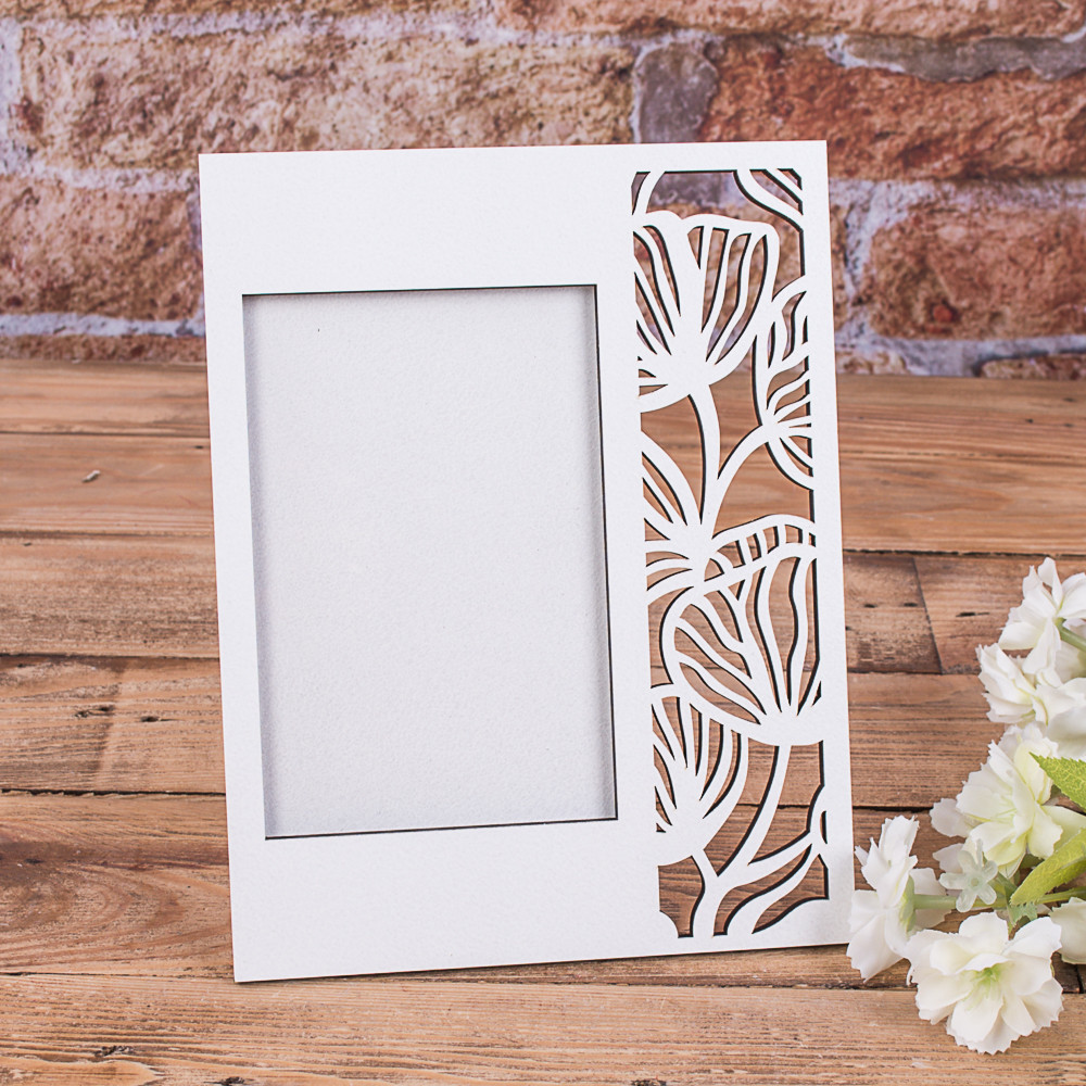 Фоторамка кремова з квітами мікс №3380 Арт.40501