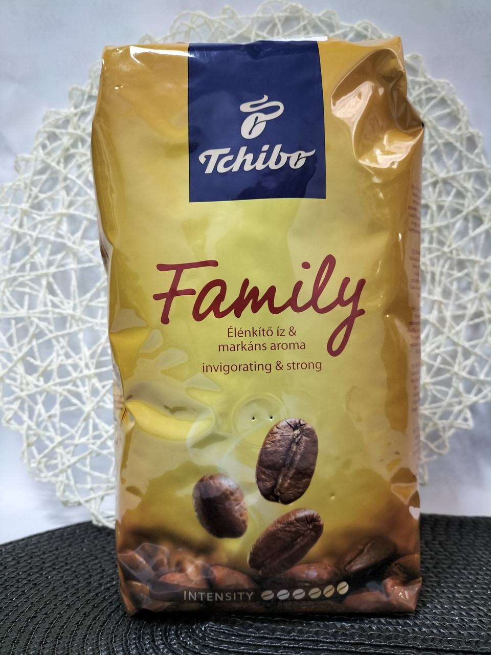 КОФЕ TCHIBO FAMILY В ЗЕРНАХ 1 КГ — Купити Недорого на Bigl.ua (1786313185)