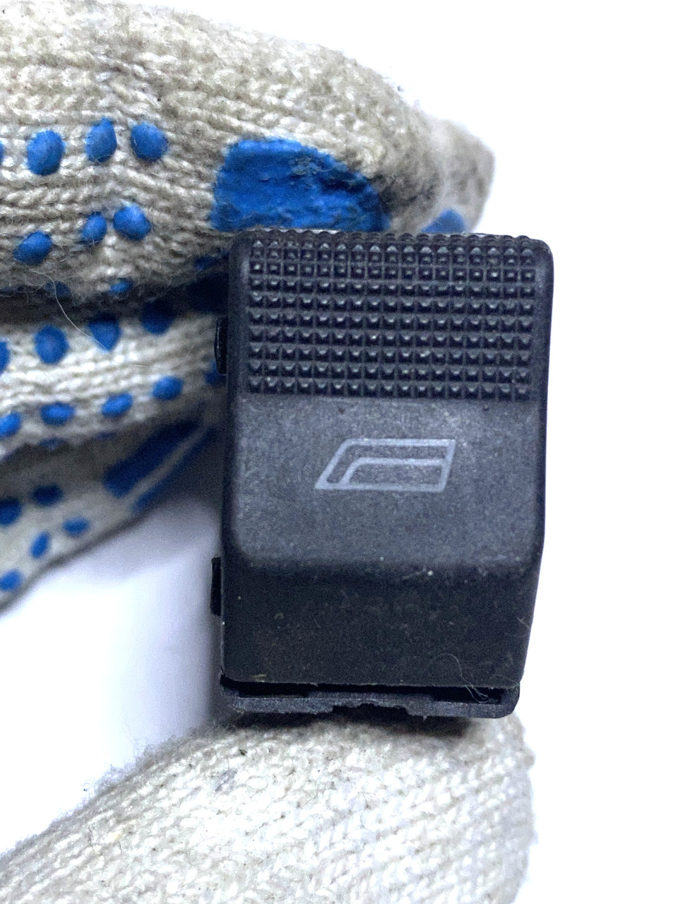 Кнопка склопідіймача Audi 443972995 / 4D0959855 / 927529