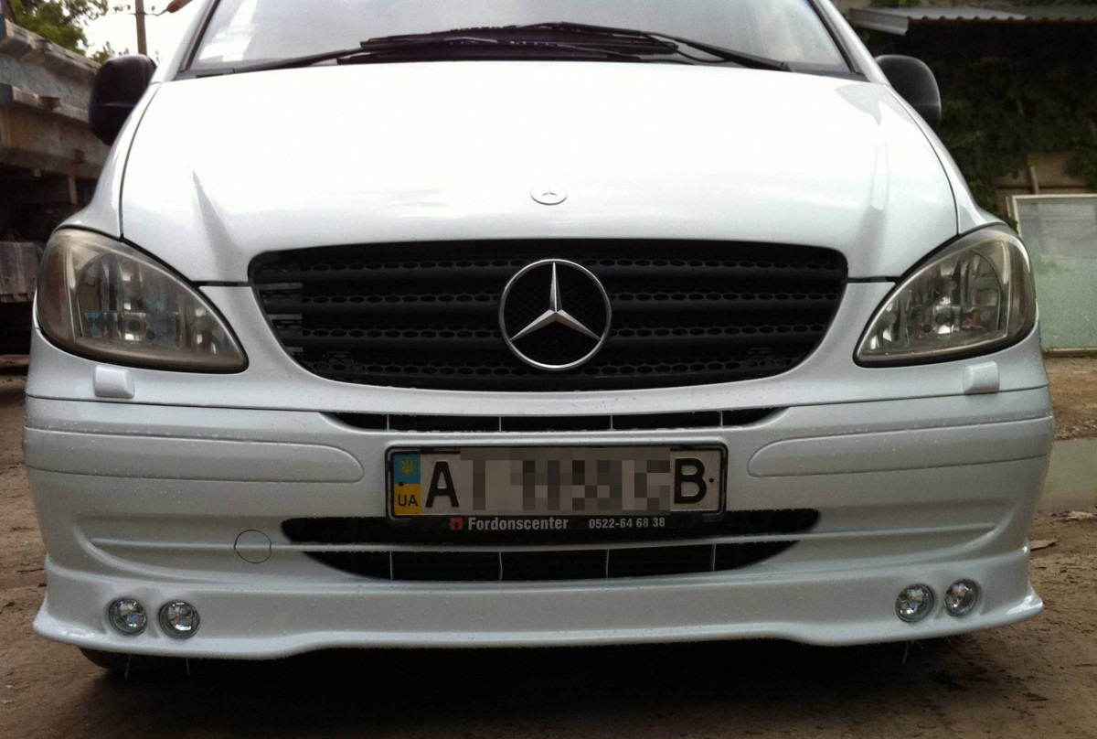 Накладка на передній бампер Mercedes Vito 639, Губа передня Мерседес Віано