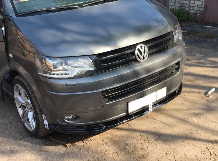 Накладка на передній бампер "Вузька" Volkswagen T5, Губа Т5