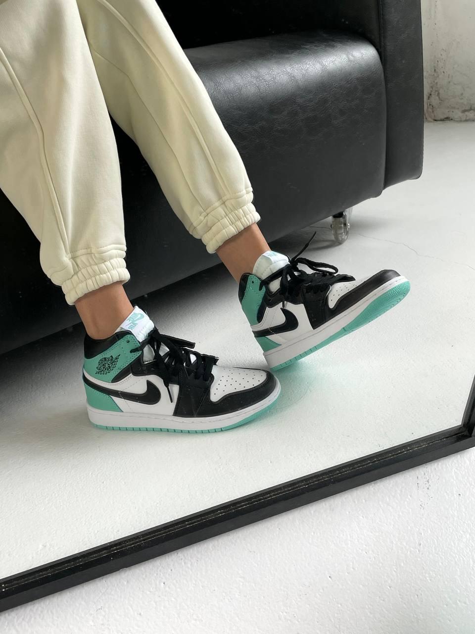 Jordan 1 retro igloo hot sale