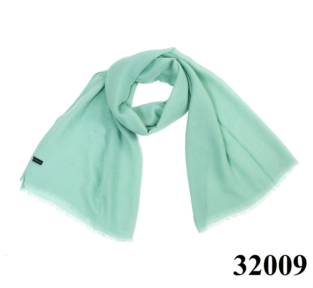Ніжний жіночий великий шарф Легкий бриз м'ятний Жіночий м'ятний шарф Легкий бриз 1