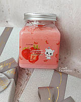 Скраб для тіла з екстрактом полуниці Sersanlove Strawberry Fresh Bath Salt , 500 ml.