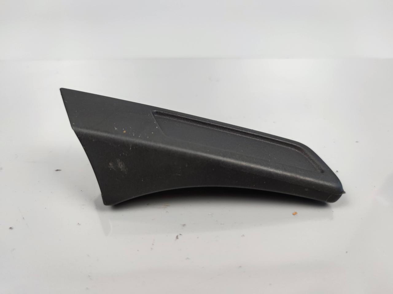 Ручка регулювання сидіння 1K0882252A права SKODA OCTAVIA A5