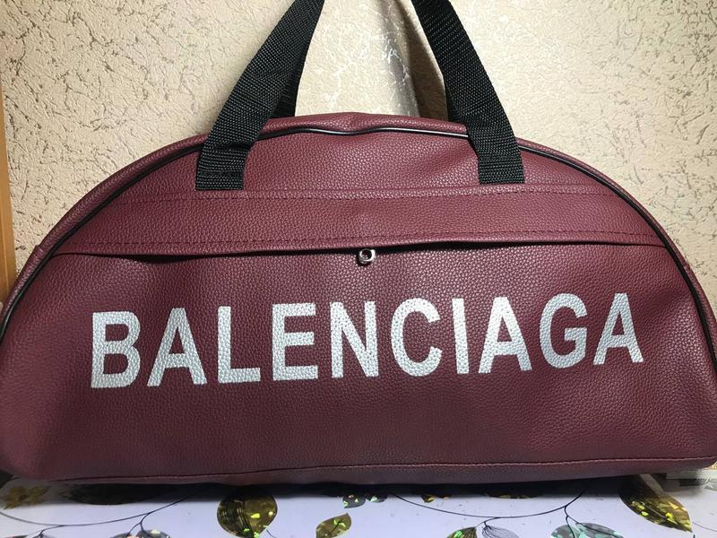 Спортивна сумка в стилі BALENCIAGA .