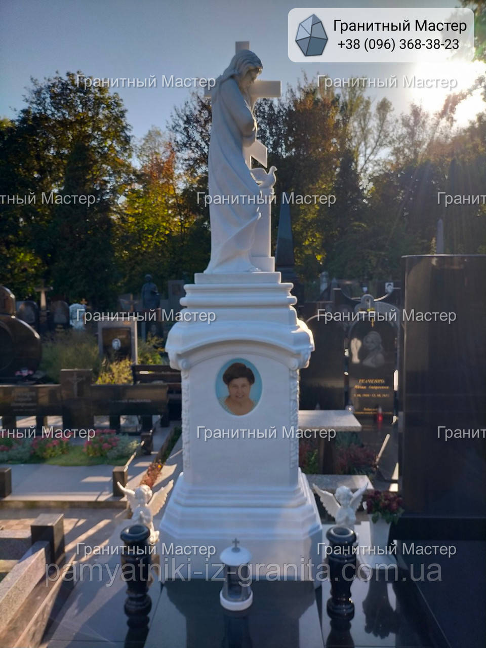 Красивий елітний пам'ятник з білого мармуру жінці № 154