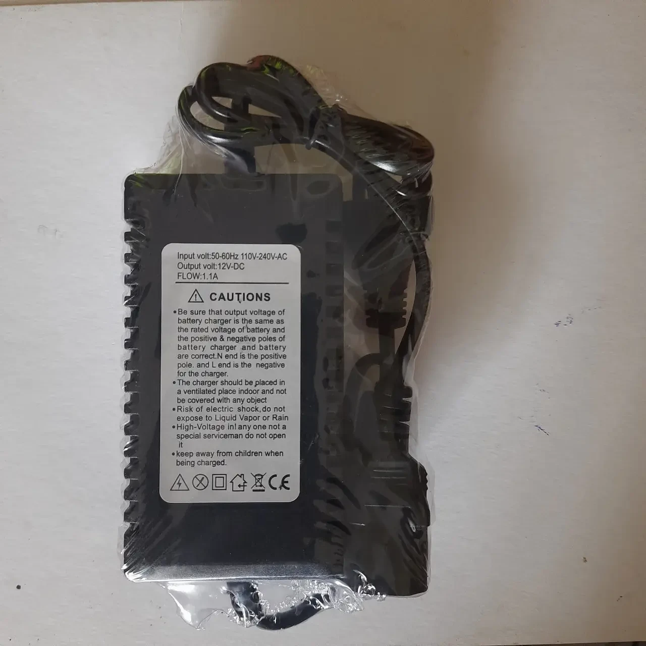 Зарядний пристрій для акумуляторних обприскувачів 1.2А