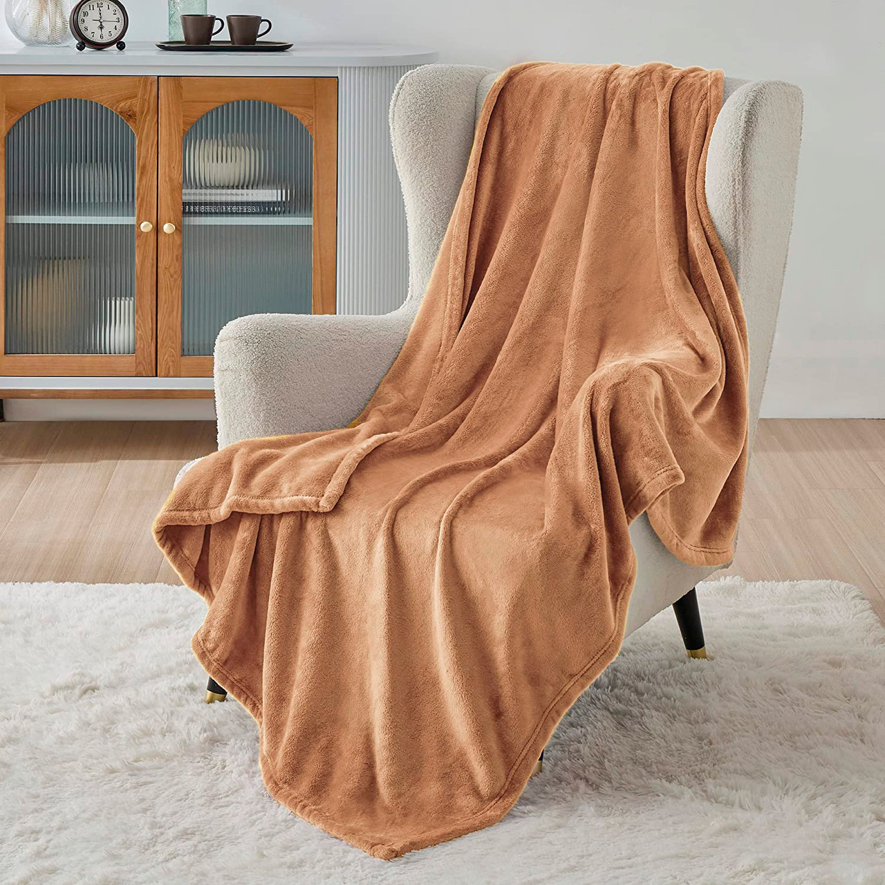 Плед хутряний однотонний 175х220 бежевий HomeBrand