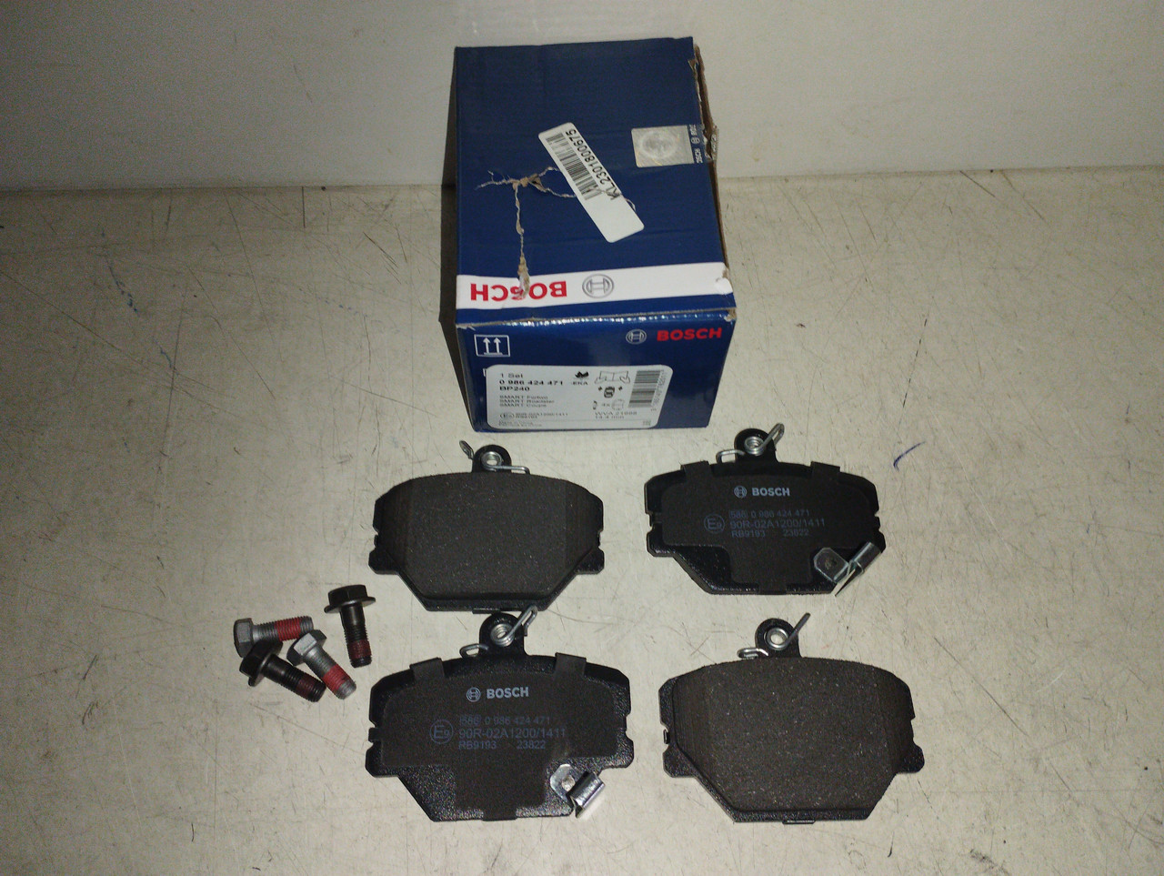 BOSCH Колодки гальмівні передні SMART FORTWO 04-. CITY-COUPE 98-04. ROADSTER 03-05, фото 1