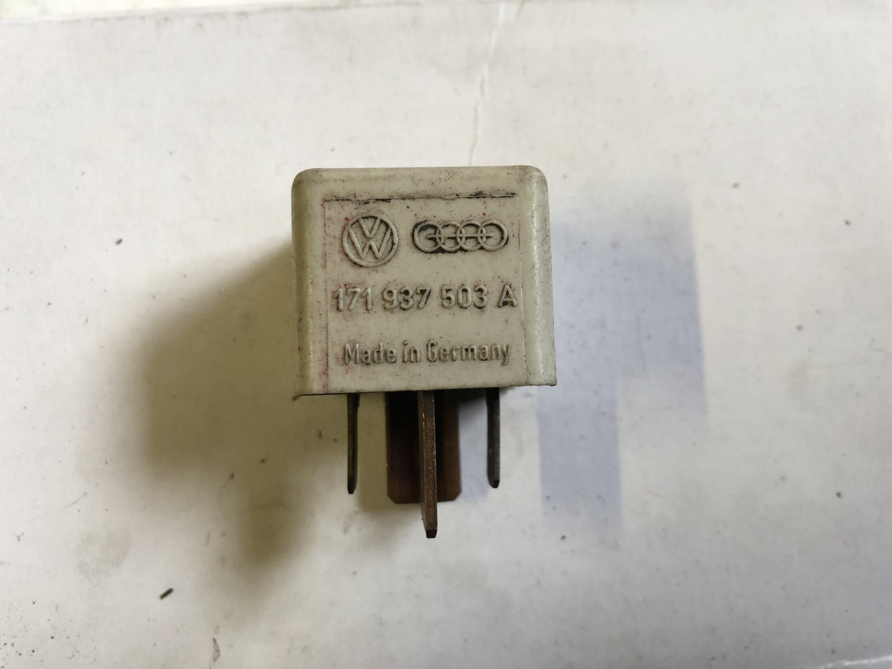 Реле Volkswagen Audi Seat Skoda 171937503a №3B, фото 1