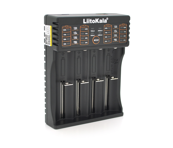 ЗУ универсальное Liitokala lii-402, 4 канала,LCD дисплей, поддерживает Li-ion, Ni-MH и Ni-Cd AA (R6), ААA (R03), AAAA, С (R14)