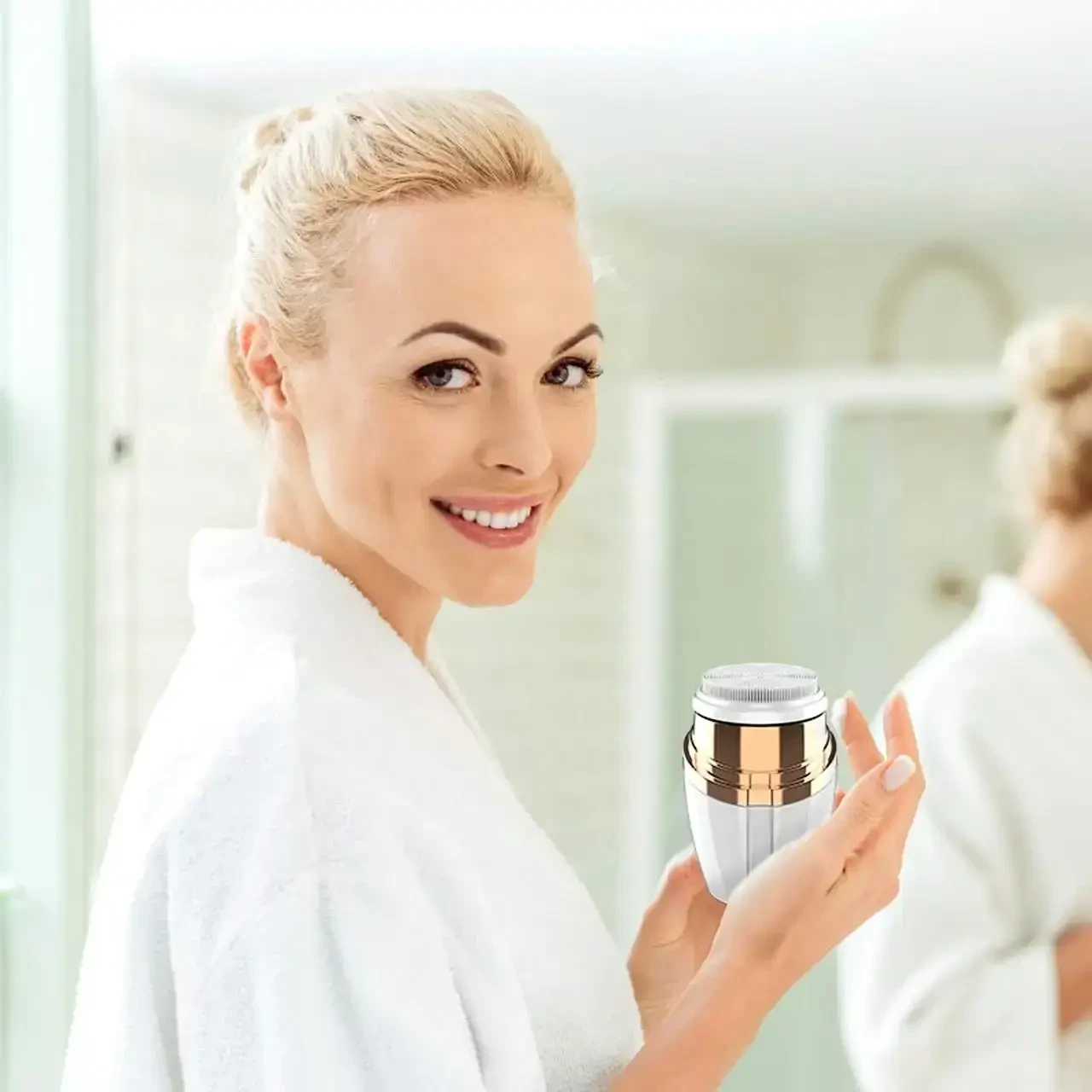 Очисна щітка для обличчя та тіла Sonicis Facial Cleansing Drush With, Масажер для обличчя з насадками