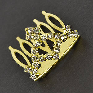 Коронка з гребінцем дитяча маленька висота 25 мм металева золотистого кольору з кристалами ширина 40 мм