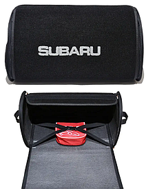 Сумка-органайзер у багажник автомобіля Subaru.