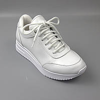 Легкие белоснежные кроссовки кожаные сникерсы женская обувь больших размеров 40-44 Cosmo Shoes Ada Y White BS