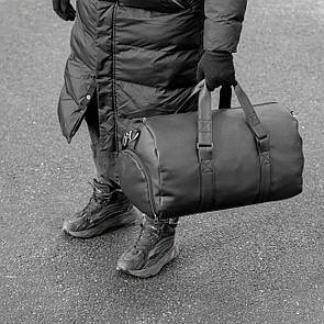 Чоловіча дорожня спортивна сумка Akron з відділом для взуття чорна з екошкіри для тренувань містка на 31 л