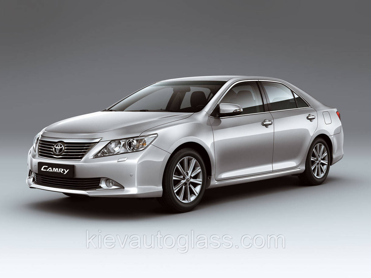 Лобове скло на Toyota Camry 50 2012-17 г., фото 1