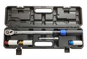 Ключ динамометричний 1/2" 40-220 Нм із набором ударних торцевих головок ShiningBerg 114196NK1
