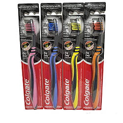 Зубна щітка Colgate Zig Zag Charcoal (середня жорсткість)