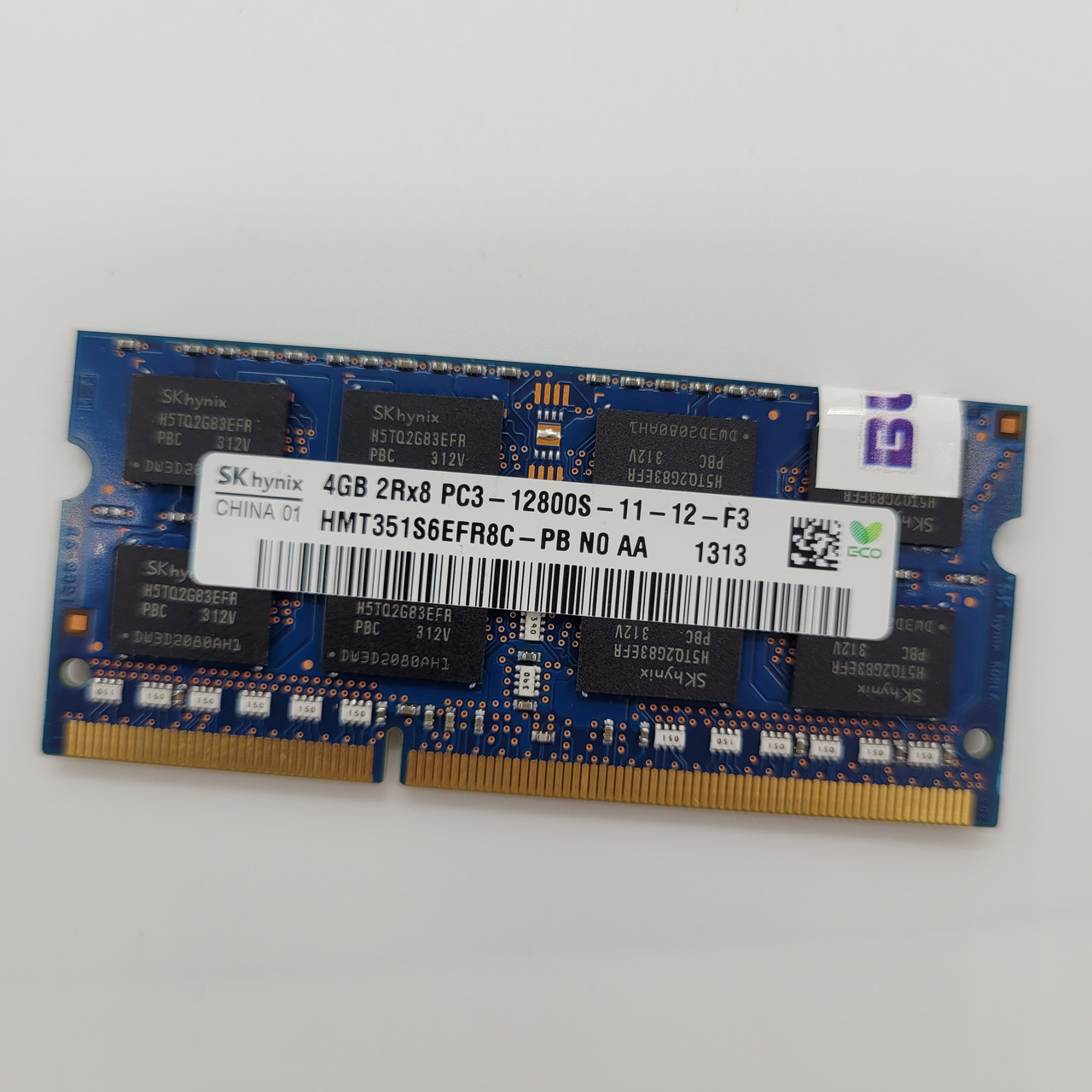 Оперативна пам'ять для ноутбука Hynix SODIMM DDR3 4Gb 1600MHz PC3-12800s 2R8 CL11 (HMT351S6EFR8C-PB N0 AA) Б/В