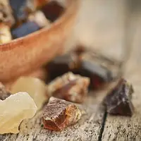 Аромат для свечи и мыла Ладан и мирра (CandleScience Frankincense and Myrrh)