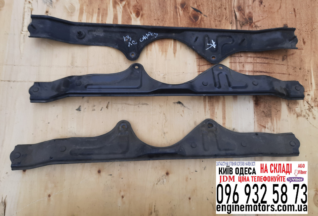 Кронштейн накладка задньої балки Toyota Camry 40 USA Camry 50 2009- 5821933010