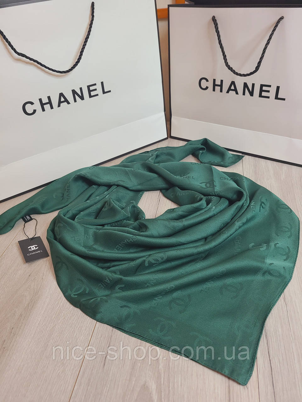 Хустка шовкова зелена