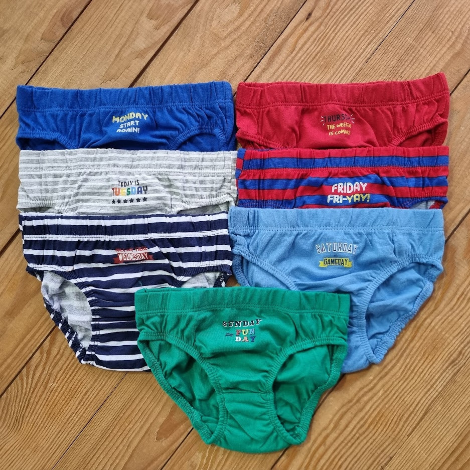 Комплект трусів для хлопчика з 7 штук, зріст 104 (3-4 роки)