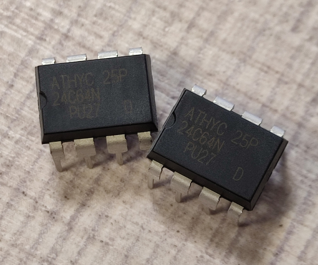 FLASH 24c64 DIP-8 Atmel