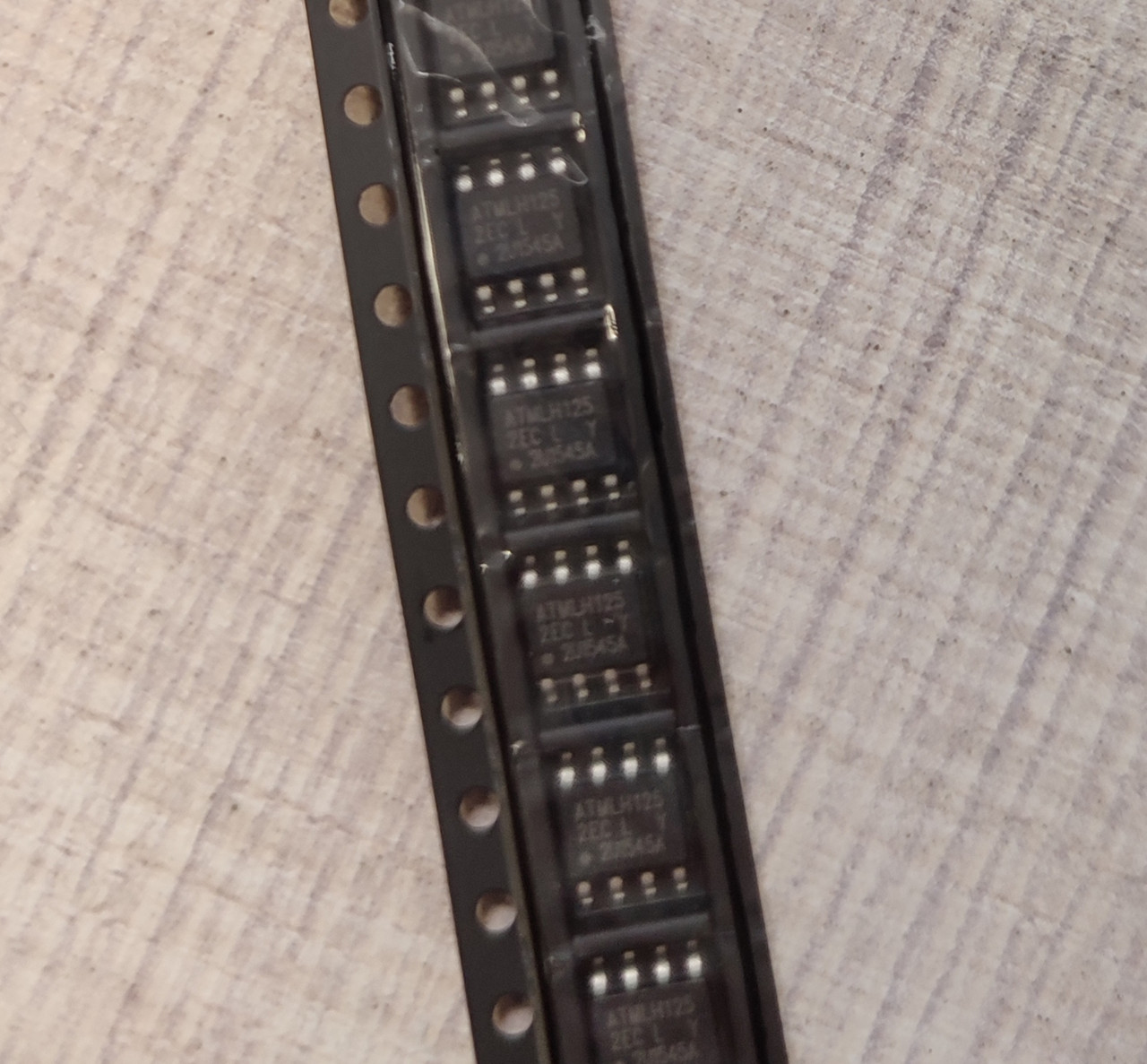 FLASH 24C128  SOP-8 Atmel