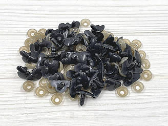 Носик фігурний 16х25 мм (з заглушкою) - Чорний