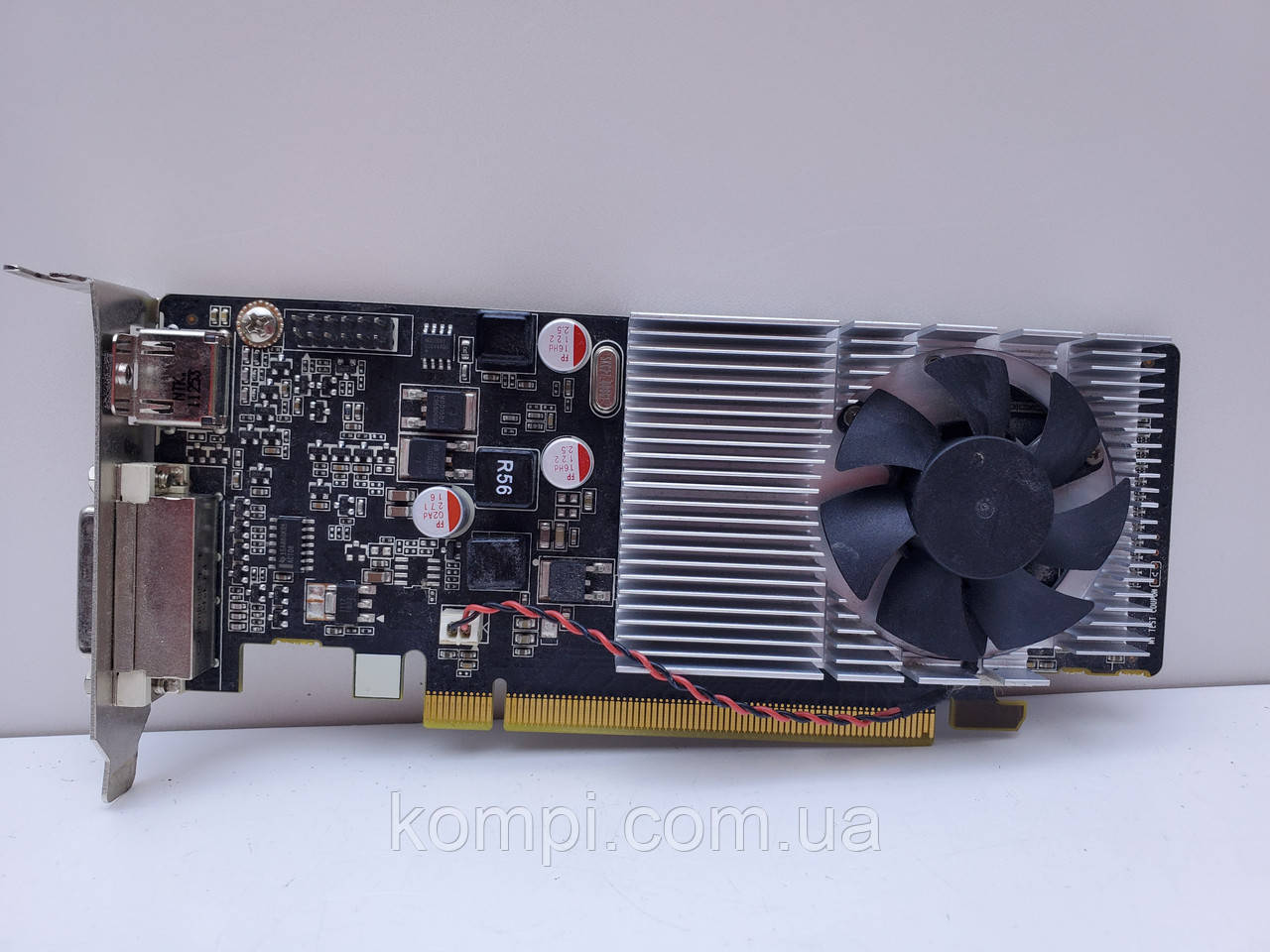 Відеокарта бу Nvidia GeForce GT 520 1Gb PCI-e Низькопрофільна