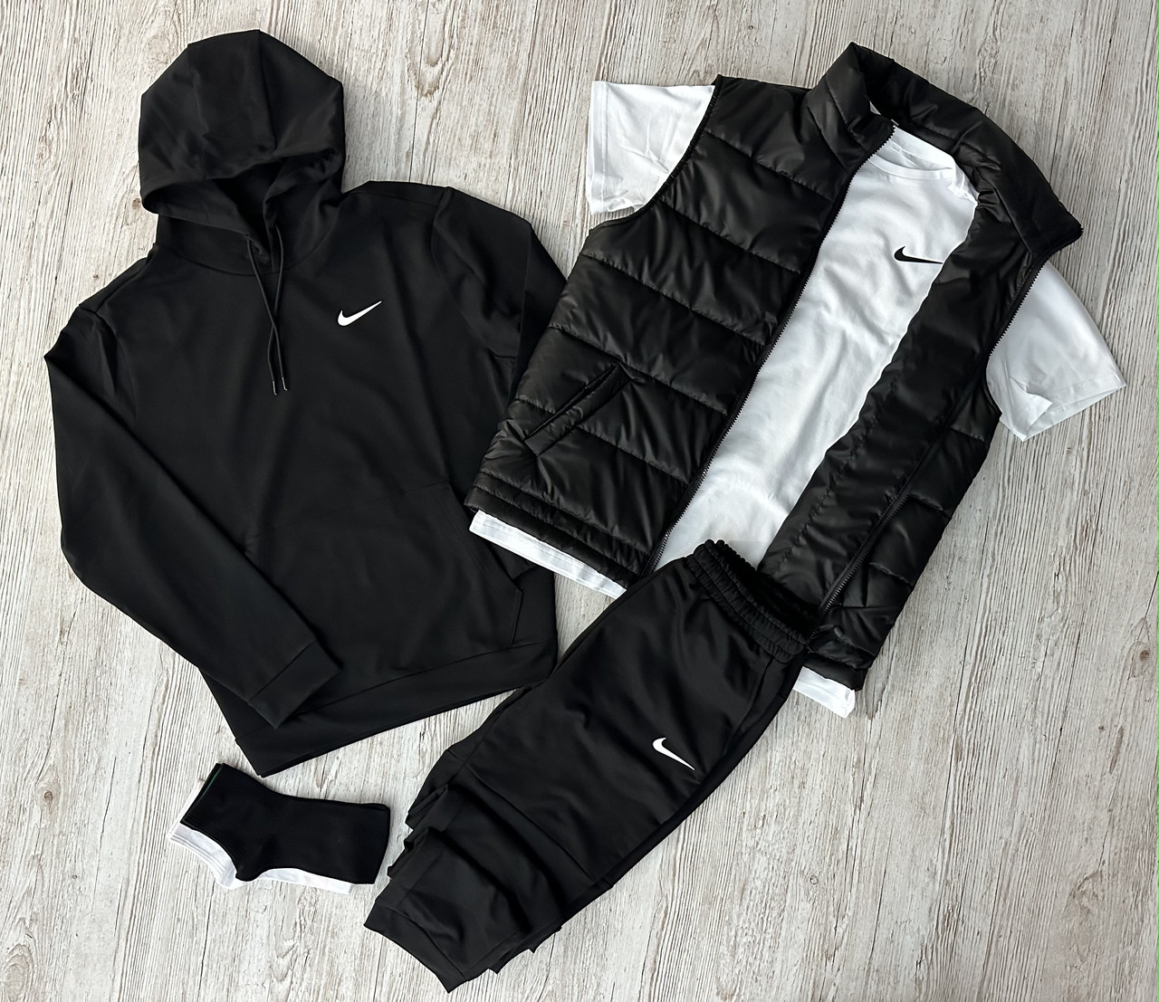 Комплект чоловічий Nike спортивний костюм жилетка футболка шкарпетки демісезонний весняний осінній найк чорний, фото 1