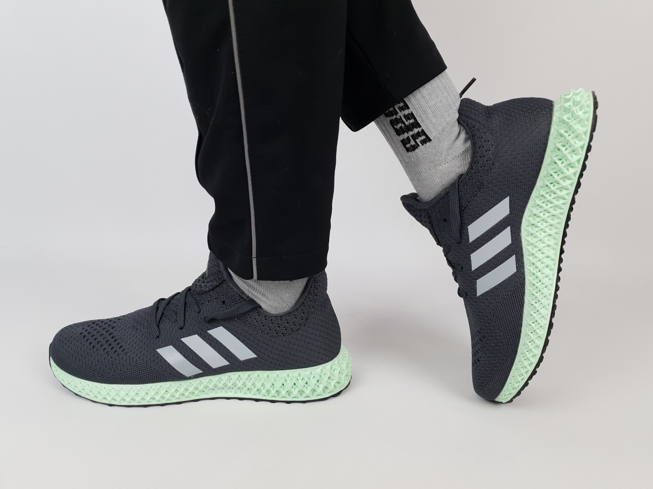 Літні кросівки чоловічі сірі розмір 44 (28,0см) Adidas AlphaEdge 4D Grey Адидас АльфаЕдж 4д