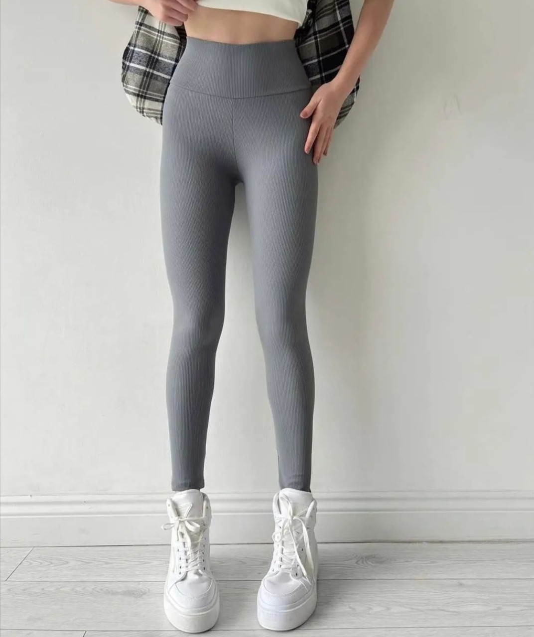 Розмір M. Жіночі лосини в рубчик з високою посадкою, сірі, фото 1