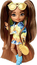 Лялька Барбі Екстра Barbie Extra Minis Літня леді HHF81