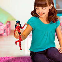 Модна лялька Miraculous Леді Баг та Супер-Кіт - Леді Баг із талісманами вдачі 50012, фото 6