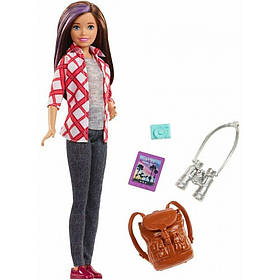 Лялька Барбі Скіппер Мандрівниця з рюкзаком - Barbie Travel Skipper FWV17