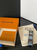 Брендовий брелок Луї Віттон у подарунковій упаковці