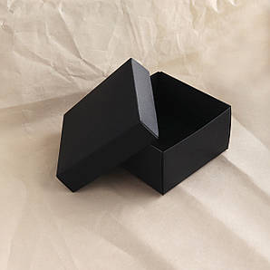 Чорна самозбірна коробка 90х90х50мм для браслетів та біжутерії
