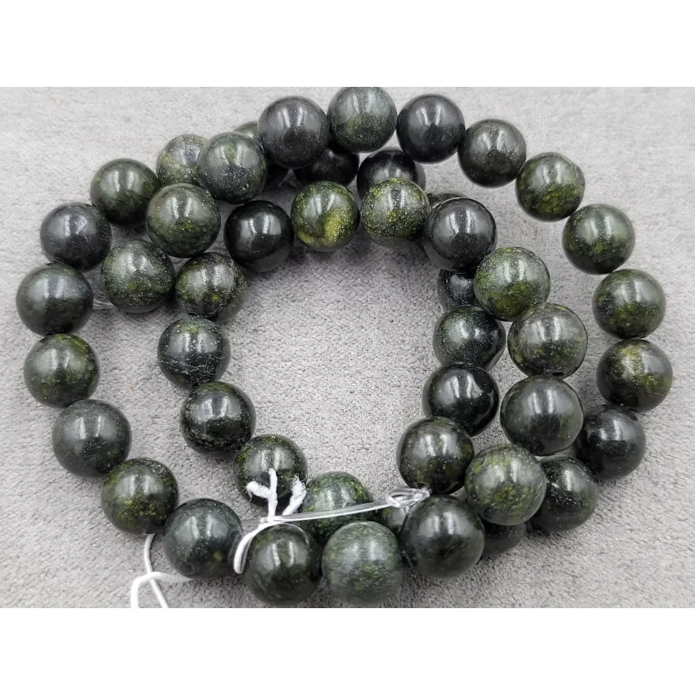 Купить Змеевик 8 мм натуральный камень длина нити (+-)37см, цена 98 ...